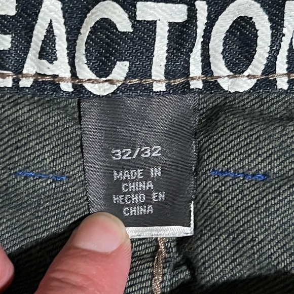 Kenneth Cole Reaction Bootcut Dark Wash Jeans Size 32 x 32 - Picture 8 of 8